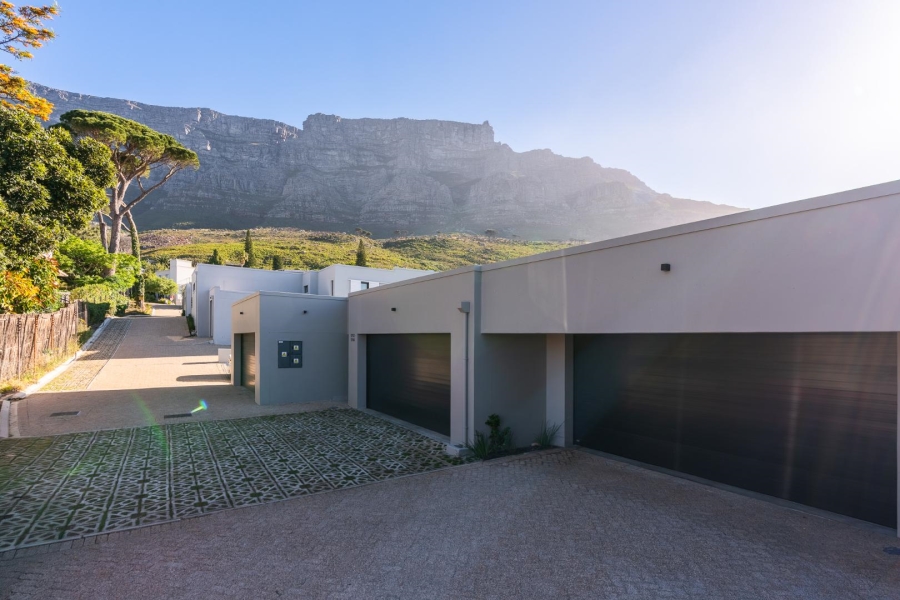 2 Bedroom Property for Sale in Oranjezicht Western Cape